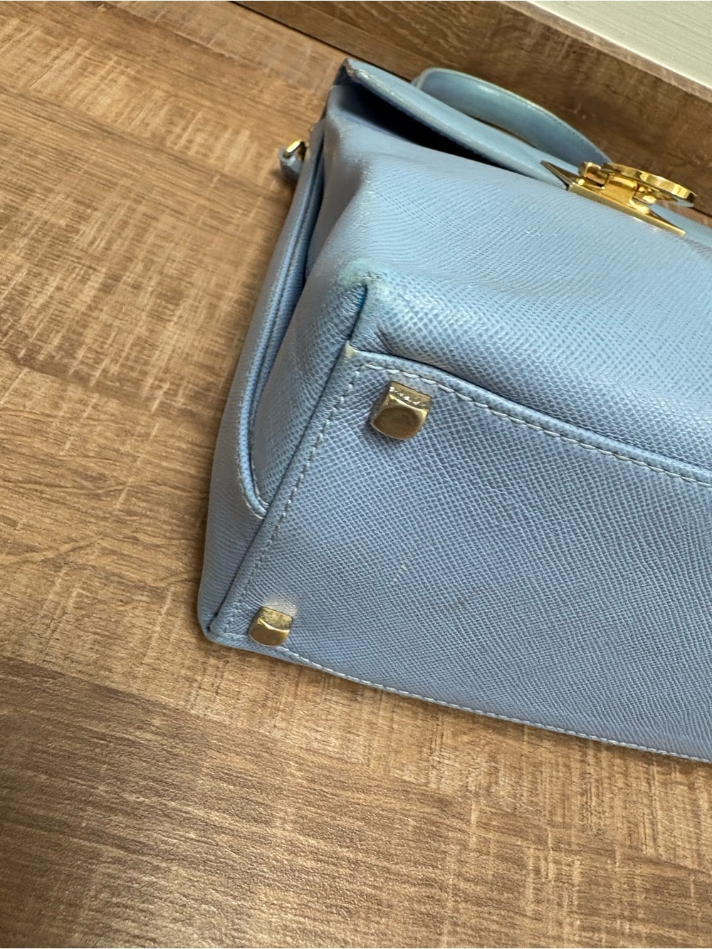 Salvatore Ferragamo Gancini Saffiano leather Top-Handle Shoulder bag with COA - Picture 7 of 10